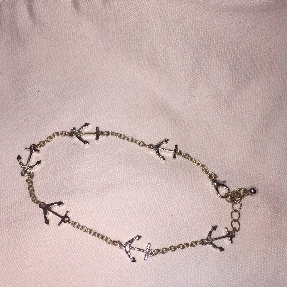 Anklet with anchors
